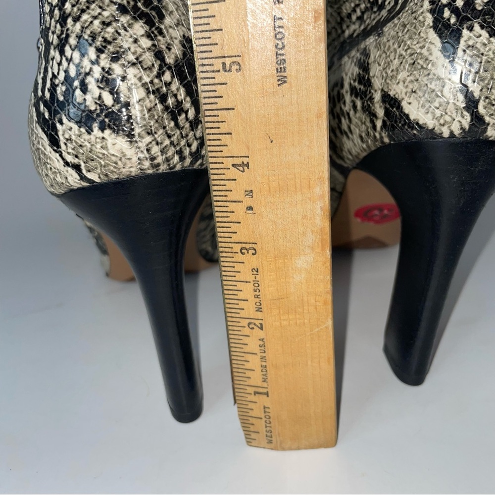 FRANCO SARTO KORA Snake Print Ankle Boots Booties Size 10 - Picture 9 of 11